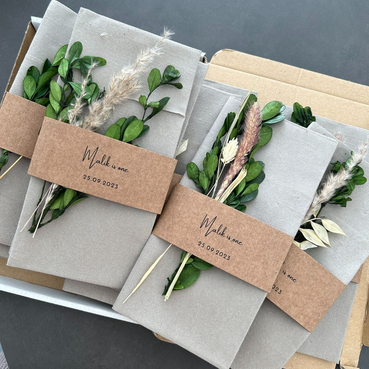Personalisierte Kraftpapier Banderolen für Servietten