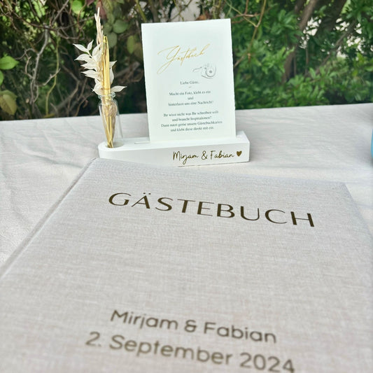 Personalisierbares Hochzeitsgästebuch mit Keramik Kartenhalter