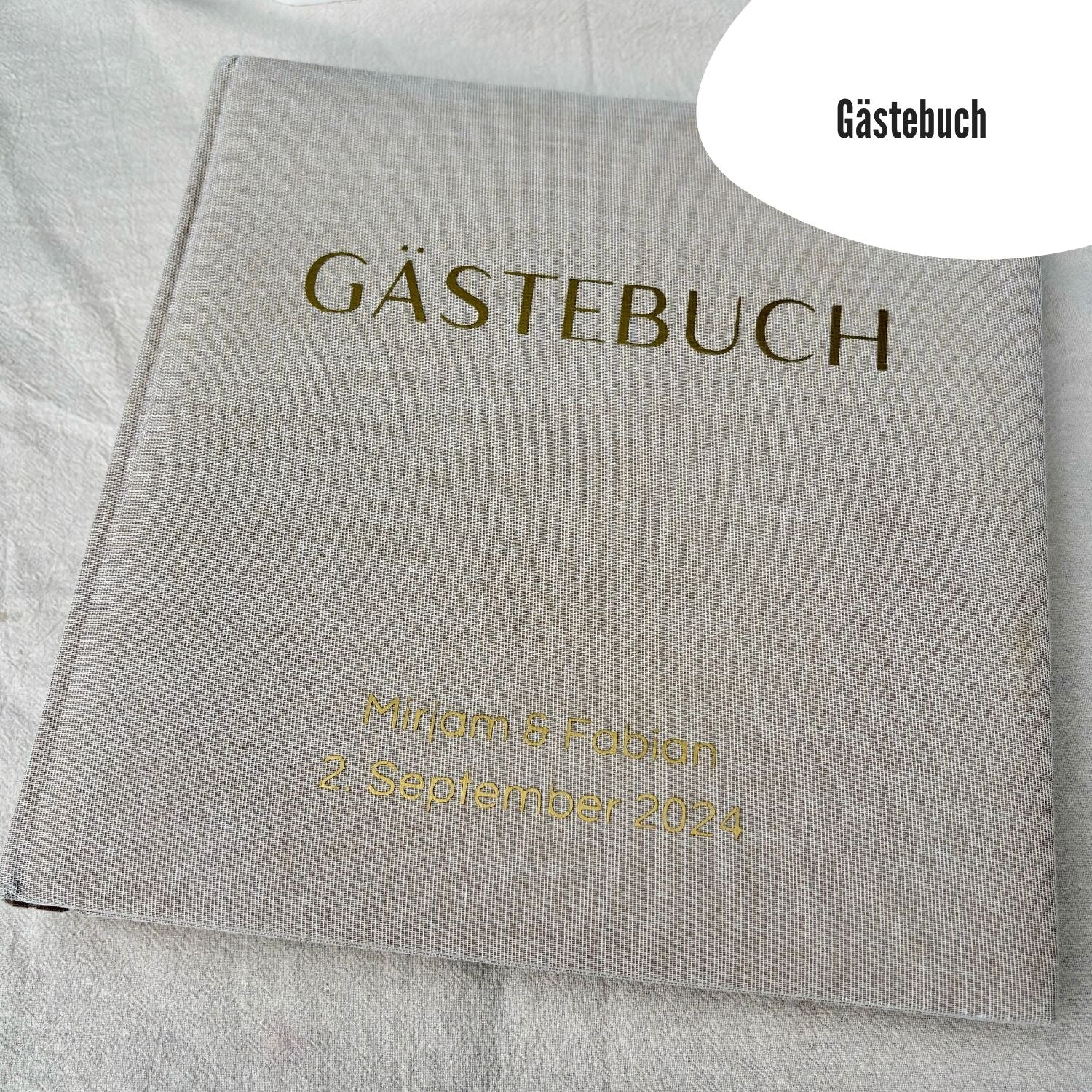 Schutzpapier in einem Gästebuch
